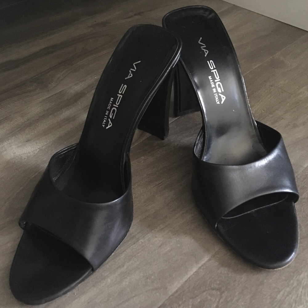 Via Spiga black slide sandals